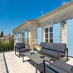 Plava With Panoramic Seaview And Big Pool 巴莱