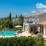 Plava With Panoramic Seaview And Big Pool * 巴莱