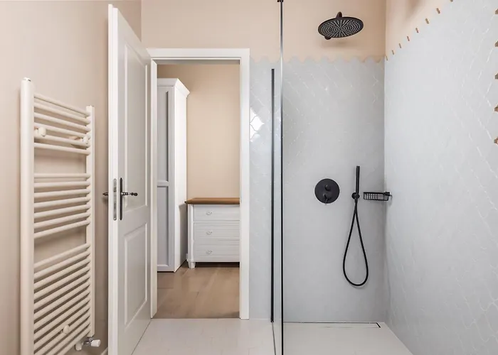 Villa Plava With Panoramic Seaview And Big Pool Bale