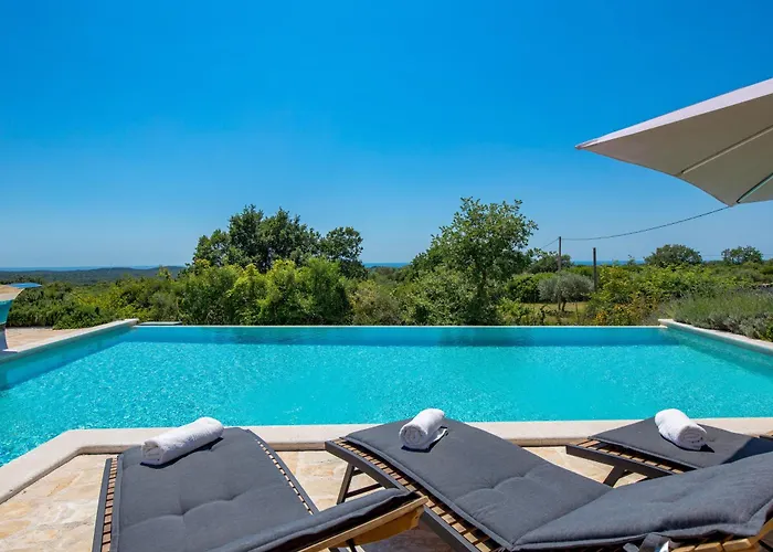 Villa Plava With Panoramic Seaview And Big Pool