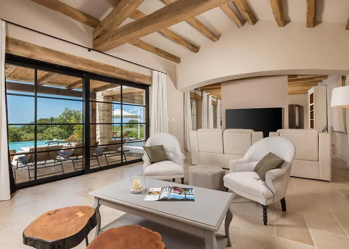 Plava With Panoramic Seaview And Big Pool * Bale