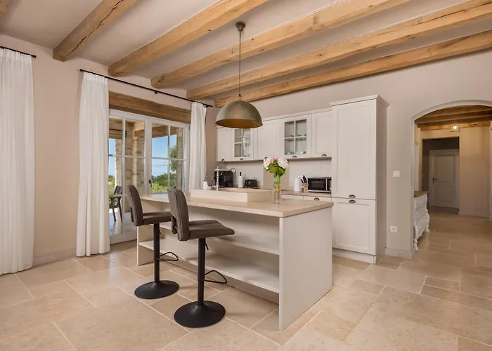 Villa Plava With Panoramic Seaview And Big Pool