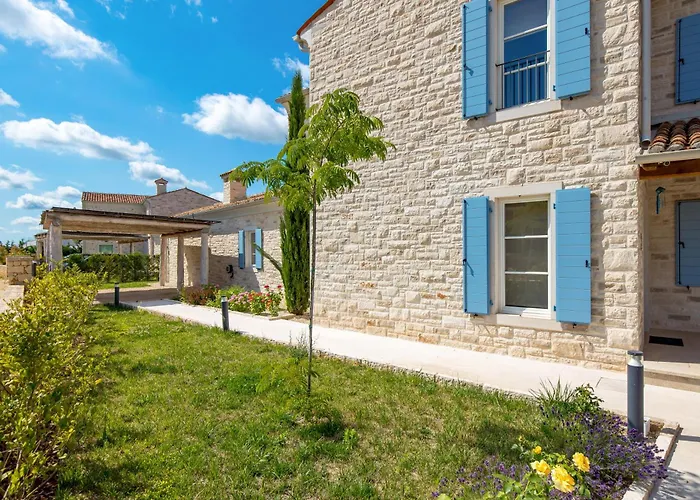 Plava With Panoramic Seaview And Big Pool *